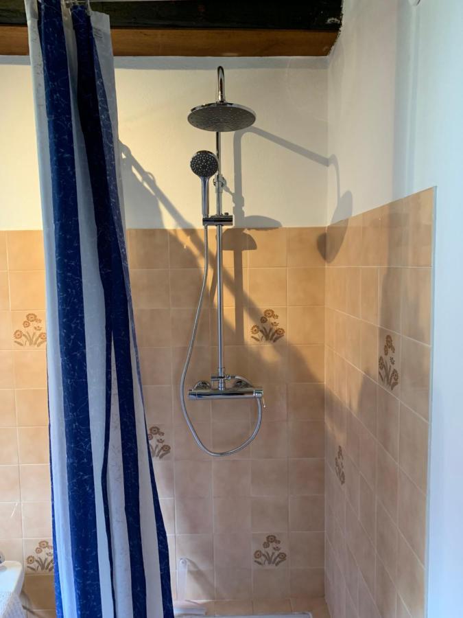 Spacious Apartment In A Charming, Tranquil Village Saint-Vincent-Rive-dʼOlt Kültér fotó